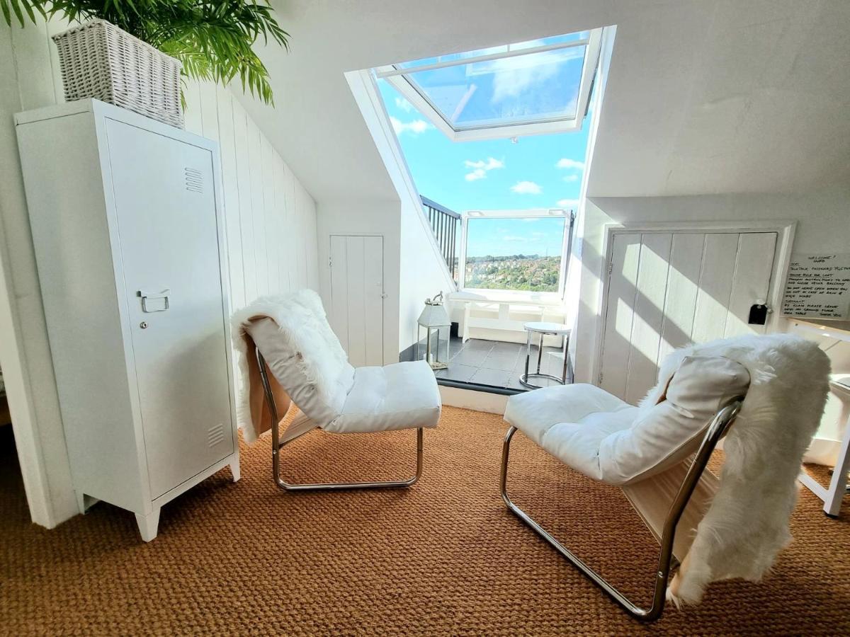 West Hill Retreat Seaview Balcony Chic Loft Studio & Free Parking Гастінгс Екстер'єр фото